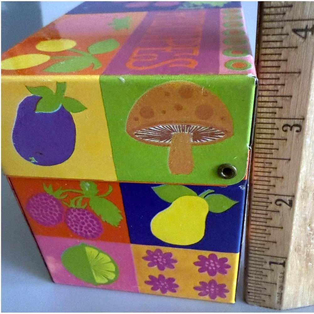 Hallmark vintage tin